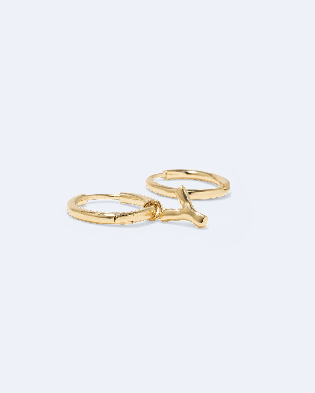 Completedworks Classicworks Y boucles vermeil lettre