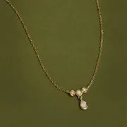 Astrid & Miyu Opal Cluster collier opale or massif