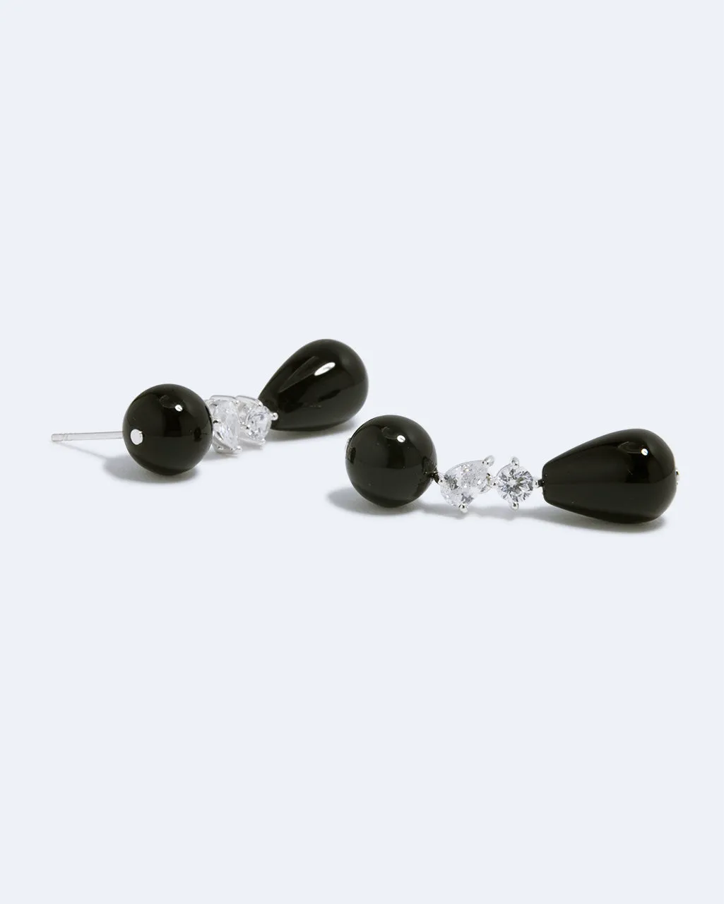 Completedworks Tarn boucles d’oreilles onyx zircone argent