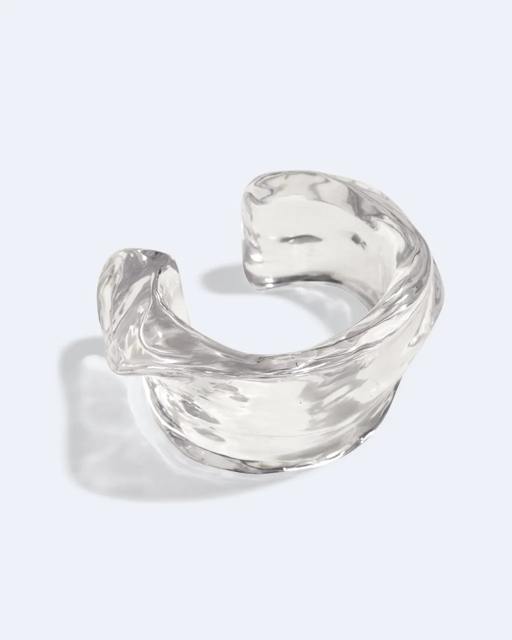 Completedworks Thick as Thieves manchette résine transparente