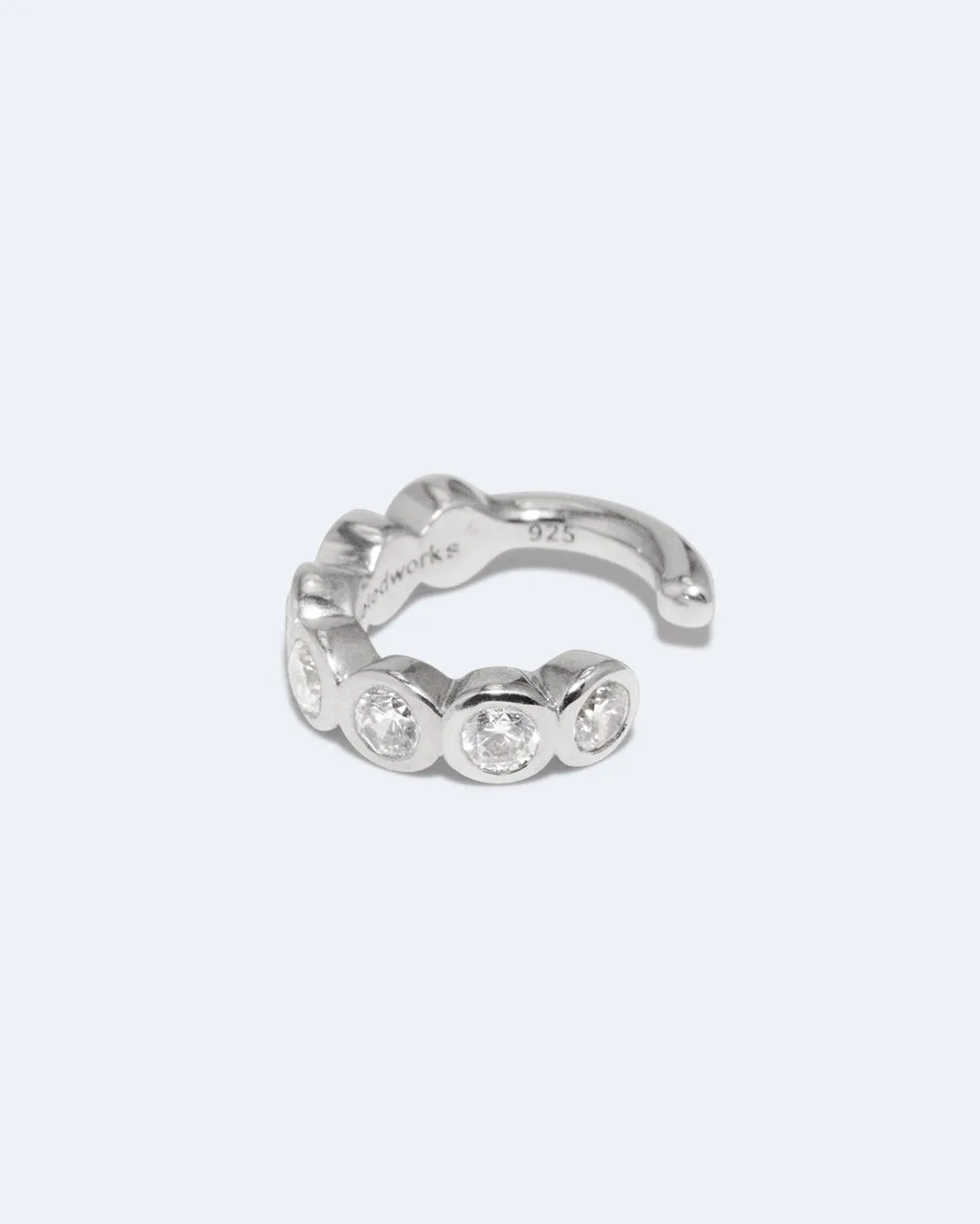 Completedworks Arc earcuff argent zirconia recyclé