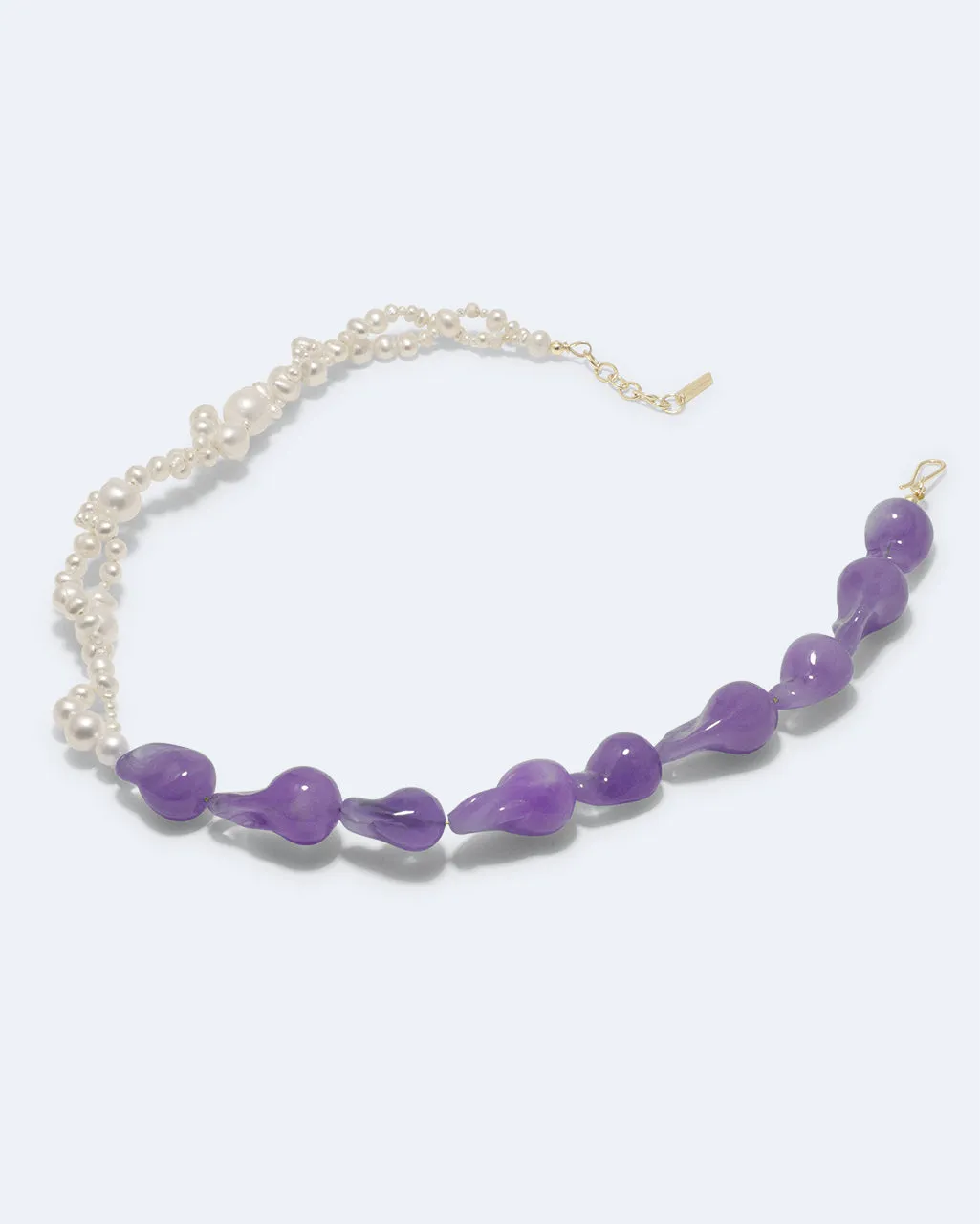 Completedworks Parade Possibilities II collier perle lilas