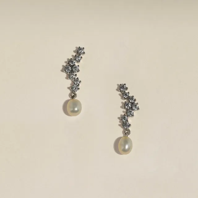Astrid & Miyu Scalloped Crystal puces cristal argenté