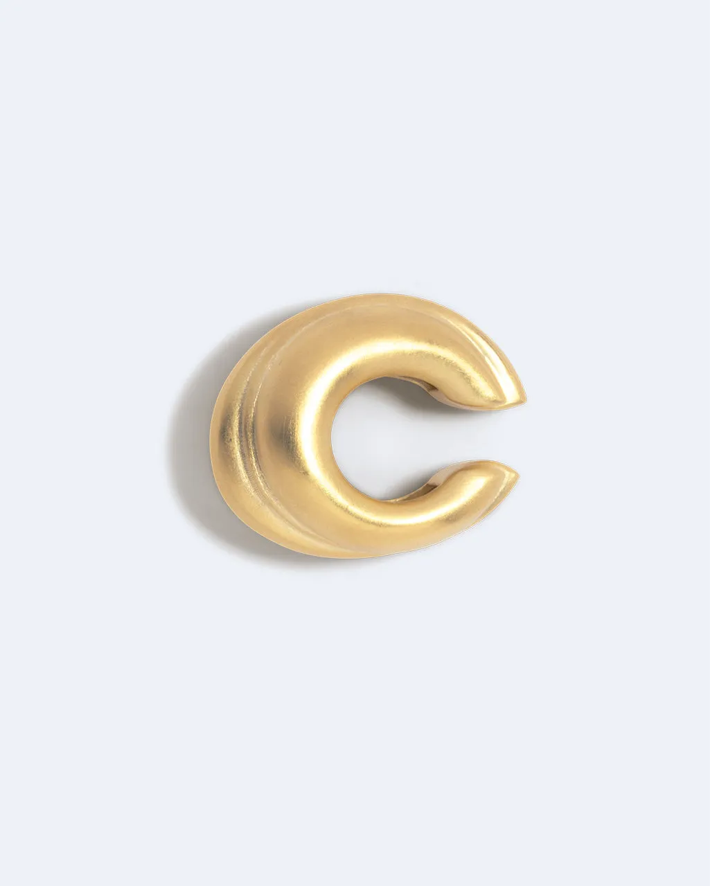 Completedworks Is This Riveting lot 3 ear cuffs doré satiné