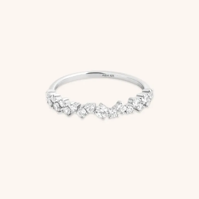 Astrid & Miyu Crystal Scatter Band Ring bague argentée