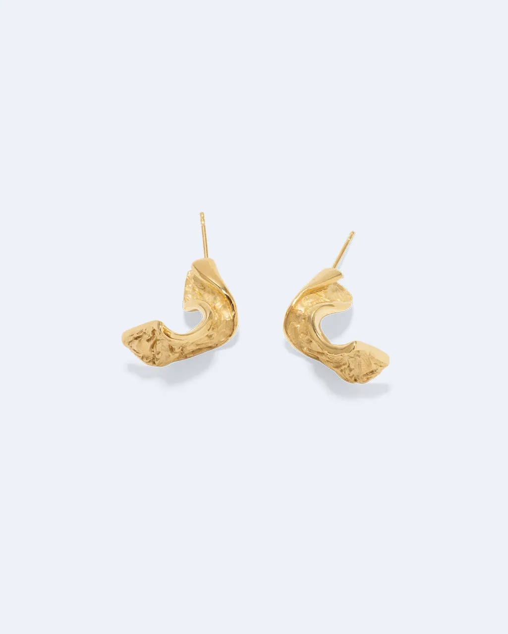 Completedworks Ribbon II boucles d'oreilles vermeil doré