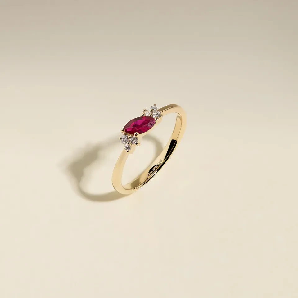 Astrid & Miyu Milestone bague rubis juillet or massif