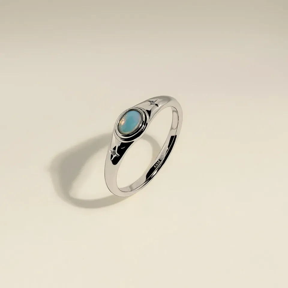 Astrid & Miyu Cosmic Opal Cocktail bague argent opale