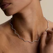 Astrid & Miyu Scalloped Tennis Chain collier argent