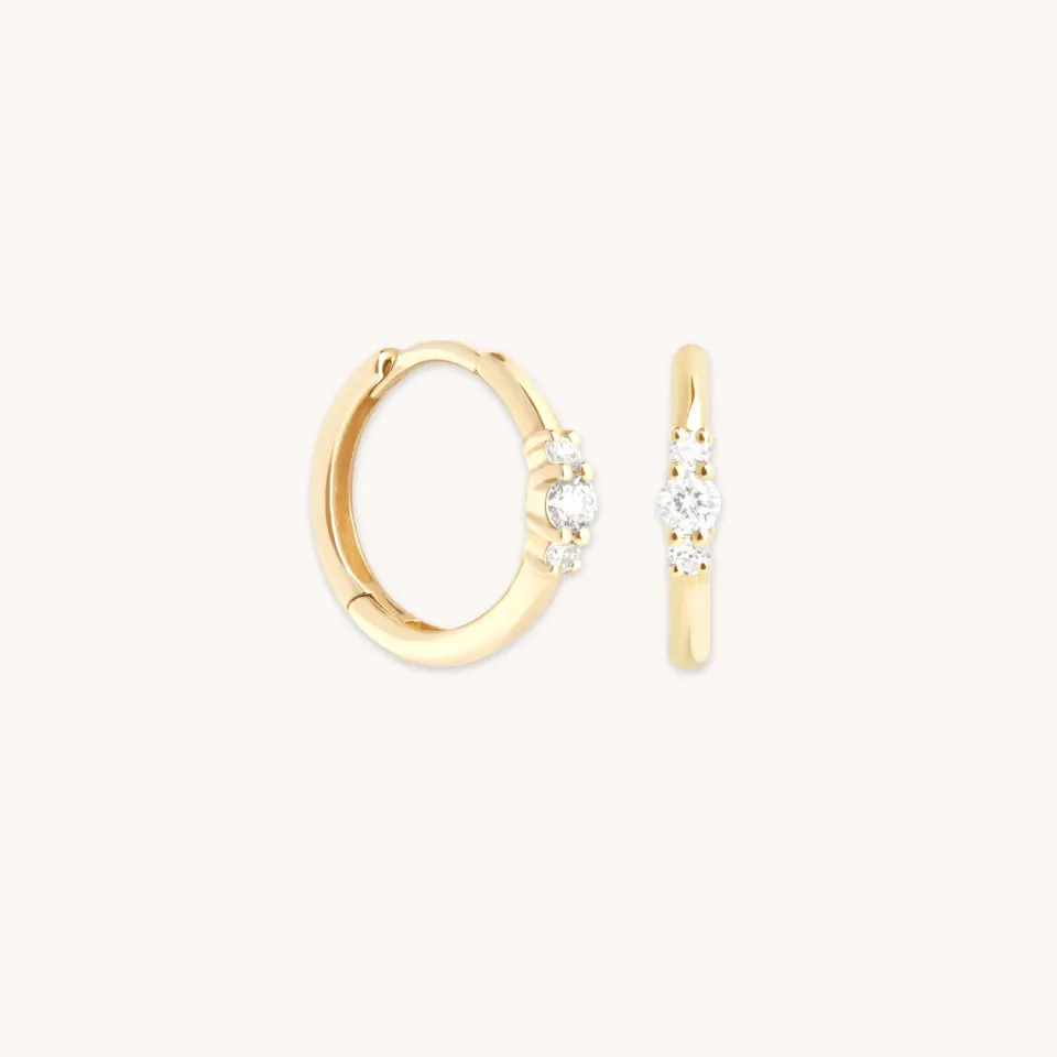 Astrid & Miyu Trilogy créoles or massif trois diamants