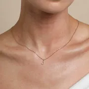 Astrid & Miyu J Initial Pavé pendentif collier doré lettre J