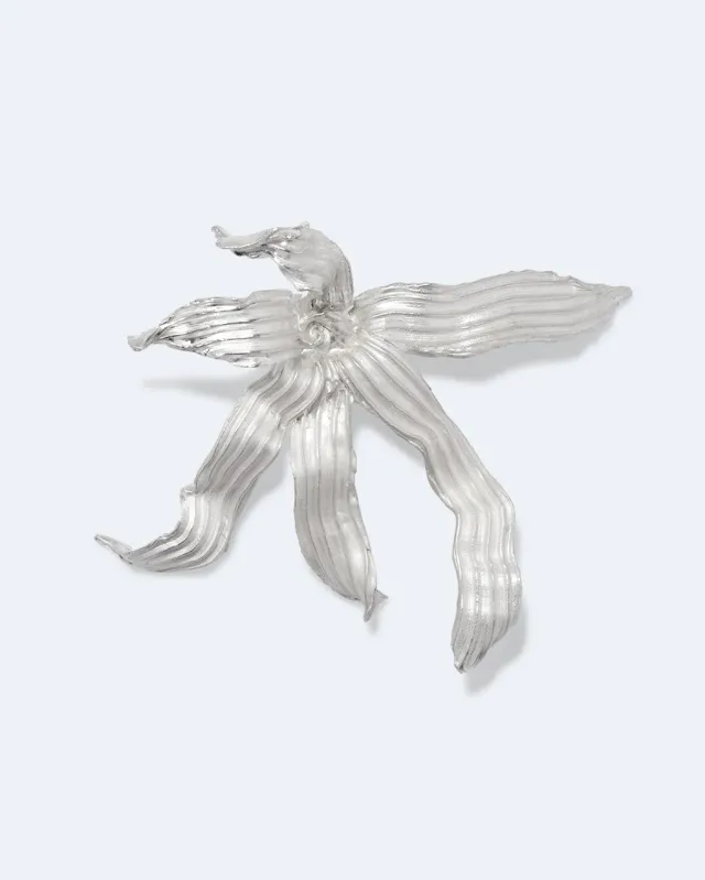 Completedworks The Ebb broche plaqué argent