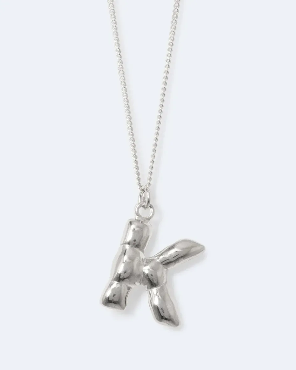 Completedworks Classicworks K collier initiale argent recyclé