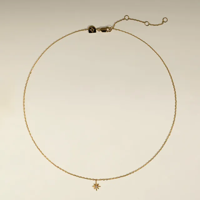 Astrid & Miyu Twilight Star collier pendentif étoile doré