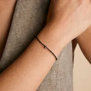 Astrid & Miyu I Initial Click Charm en or blanc massif