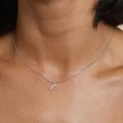 Astrid & Miyu F Initial Pav Collier argent lettre F pav