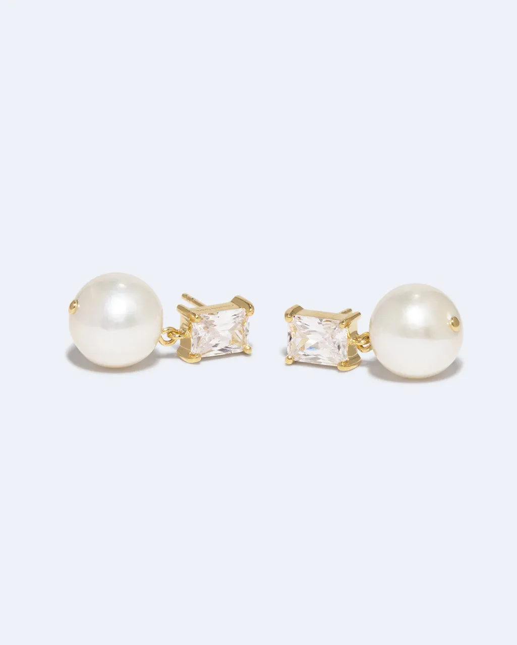 Completedworks Concurrence boucles perle plaqué or