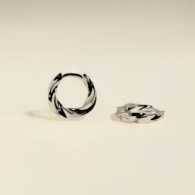 Astrid & Miyu Cosmic Twist créoles argent recyclé