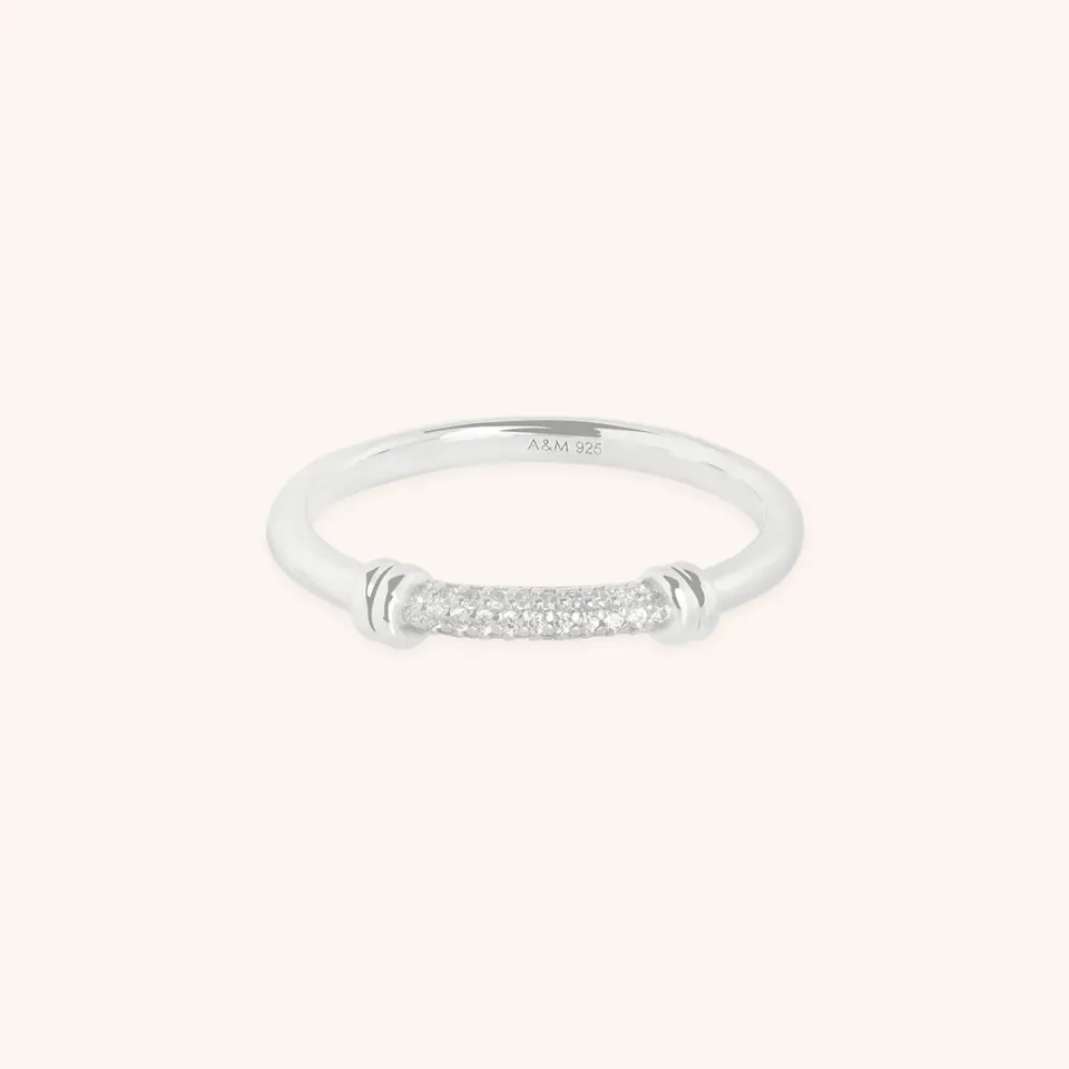 Astrid & Miyu Pavé Knot bague argent pavé