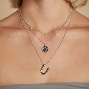 Astrid & Miyu U Initial Bold collier argent lettre U