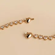 Astrid & Miyu Heart Bezel Tennis collier doré