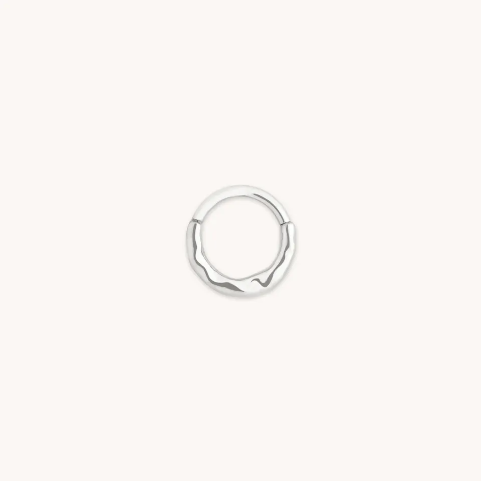 Astrid & Miyu Molten Daith anneau piercing or blanc