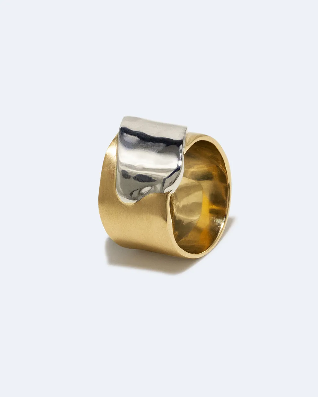 Completedworks Ribbon bague argent recyclé vermeil doré