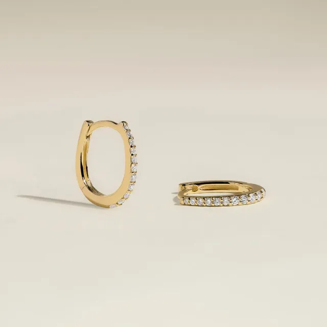 Astrid & Miyu Pavé Huggies boucles diamant or massif
