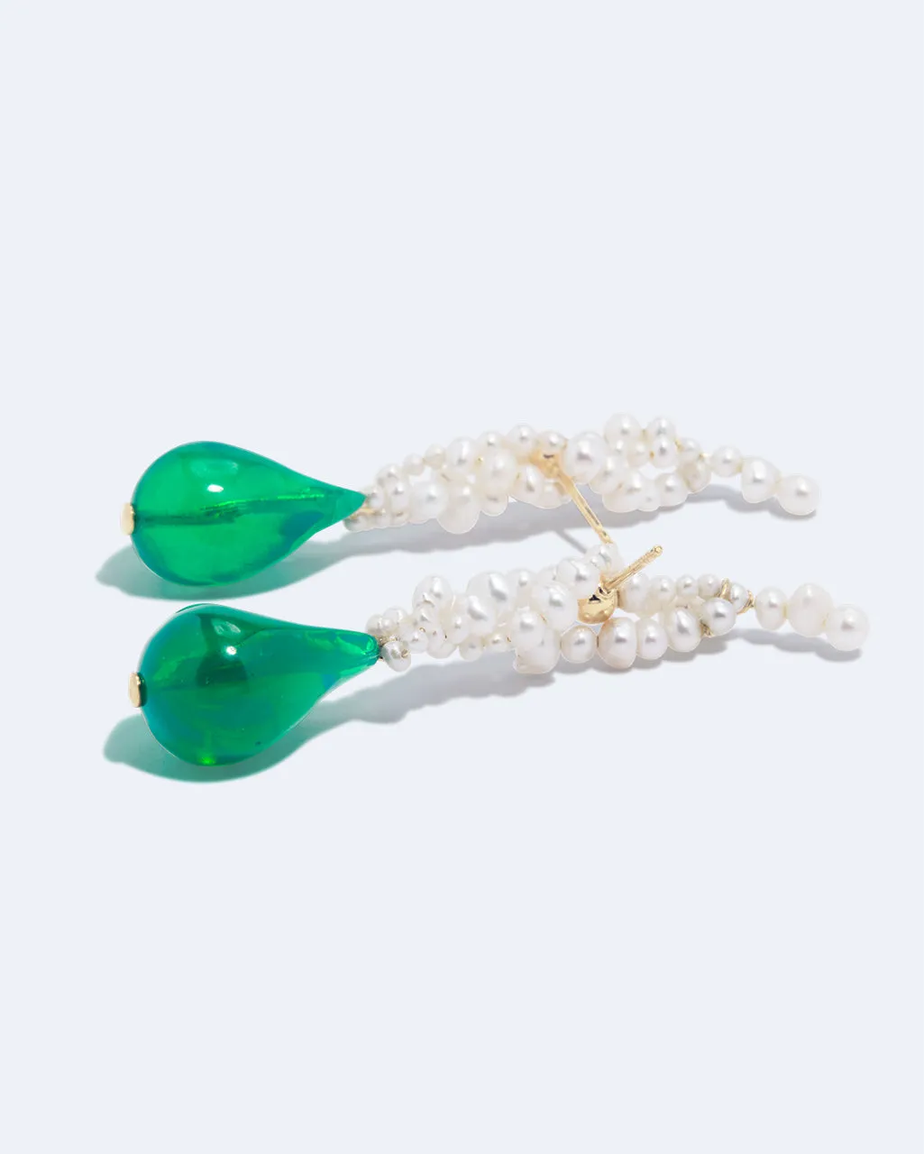 Completedworks Gotcha boucles d'oreilles perle résine verte vermeil