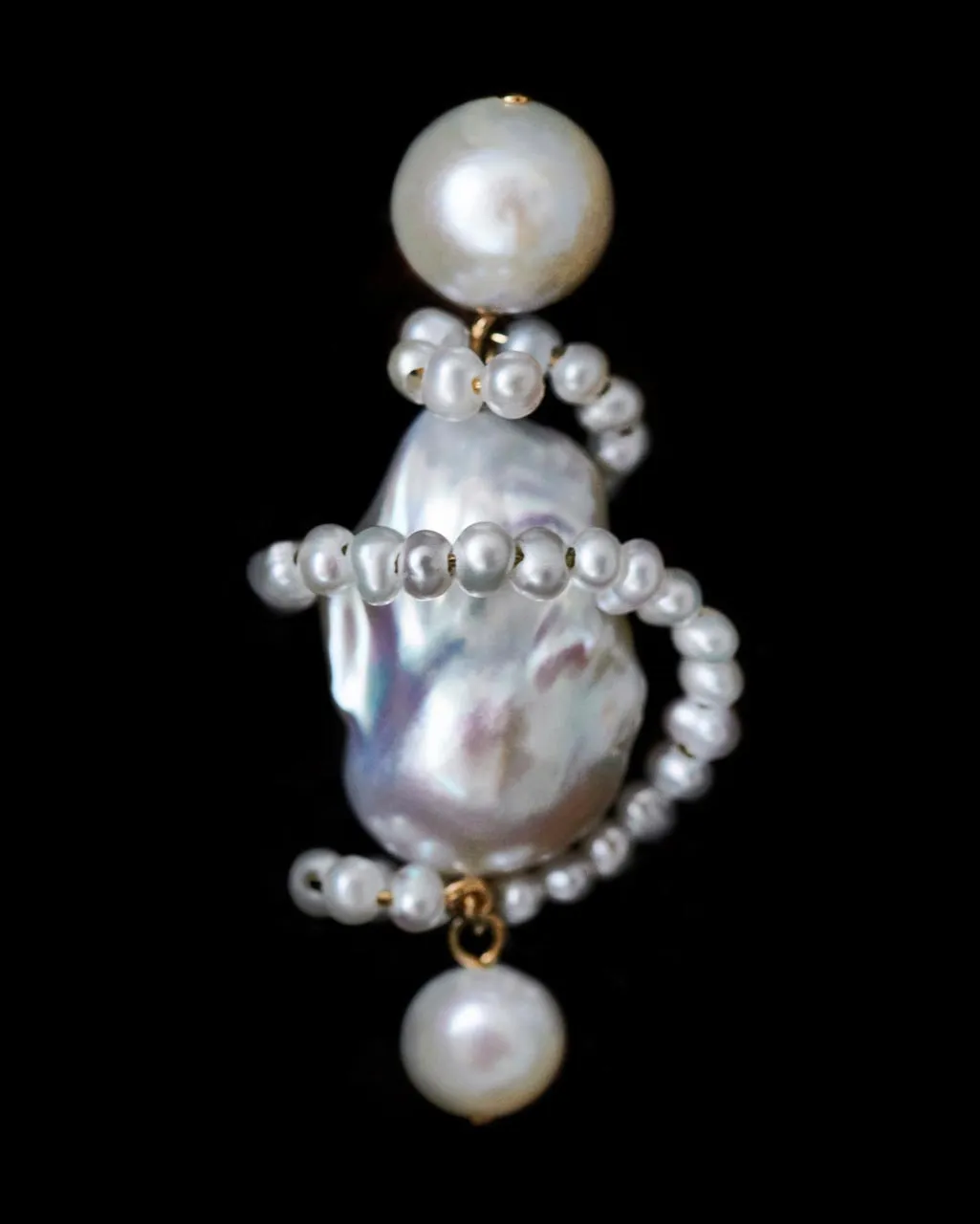Completedworks Carvings boucles d'oreilles perle vermeil