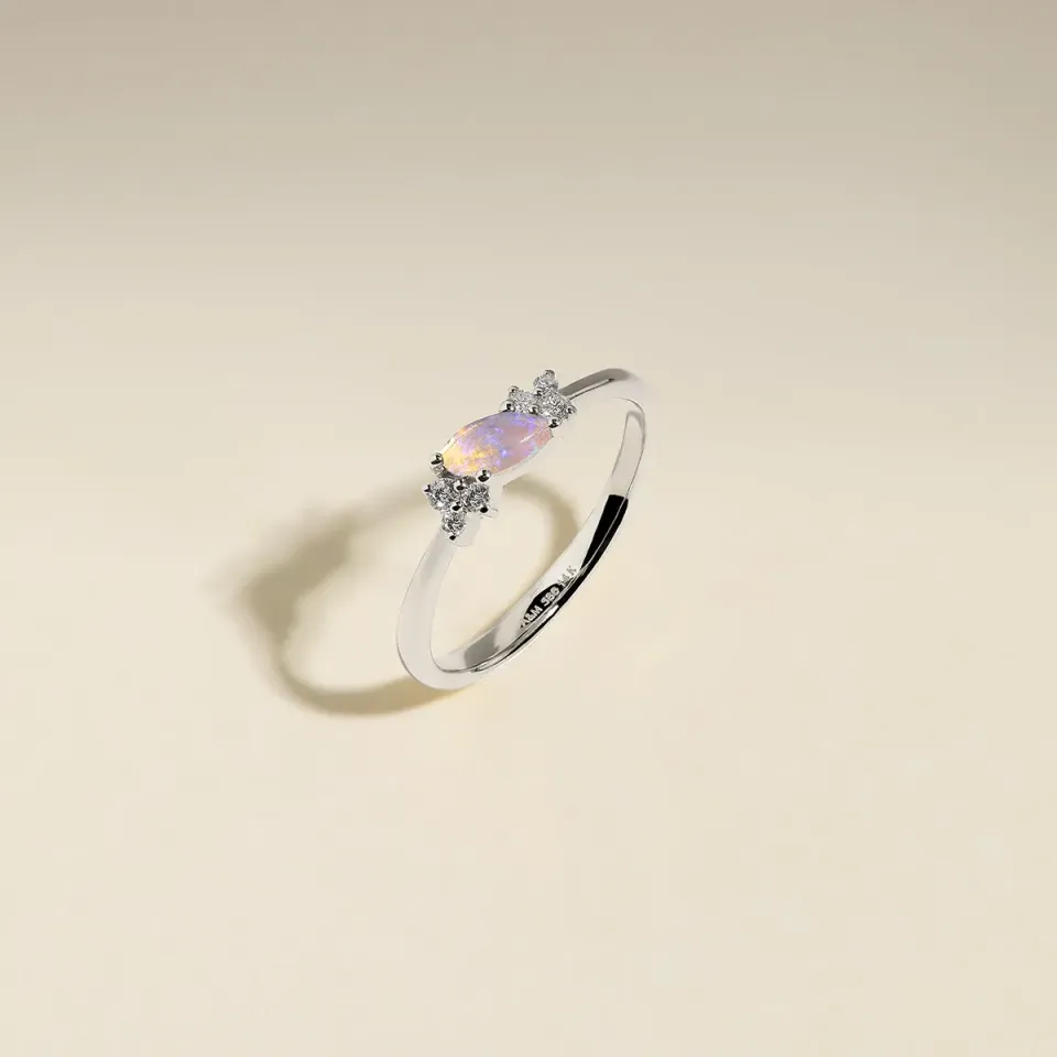 Astrid & Miyu Opal October bague or blanc opale
