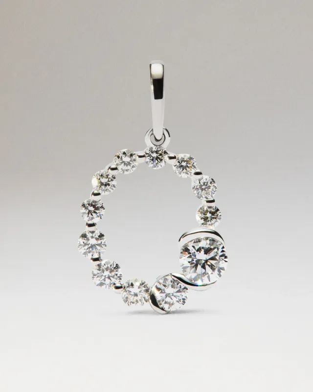 PDPAOLA initiale O pendentif diamants or blanc