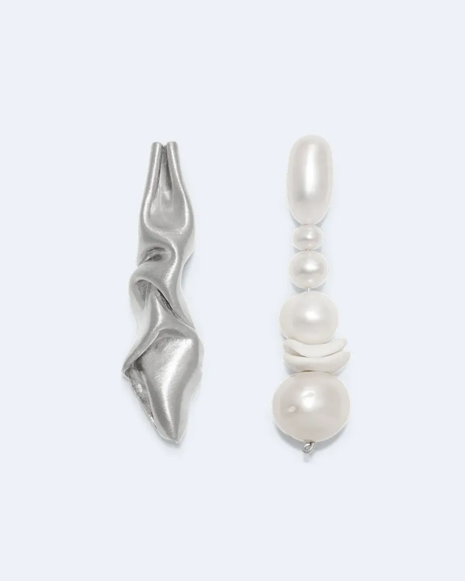 Completedworks Crumple boucles perle céramique