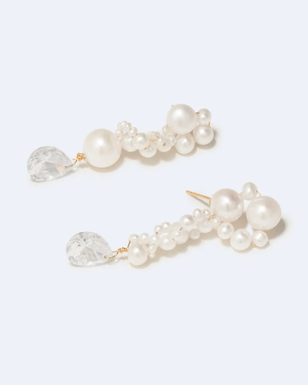Completedworks Past Future boucles perle zirconia dorées