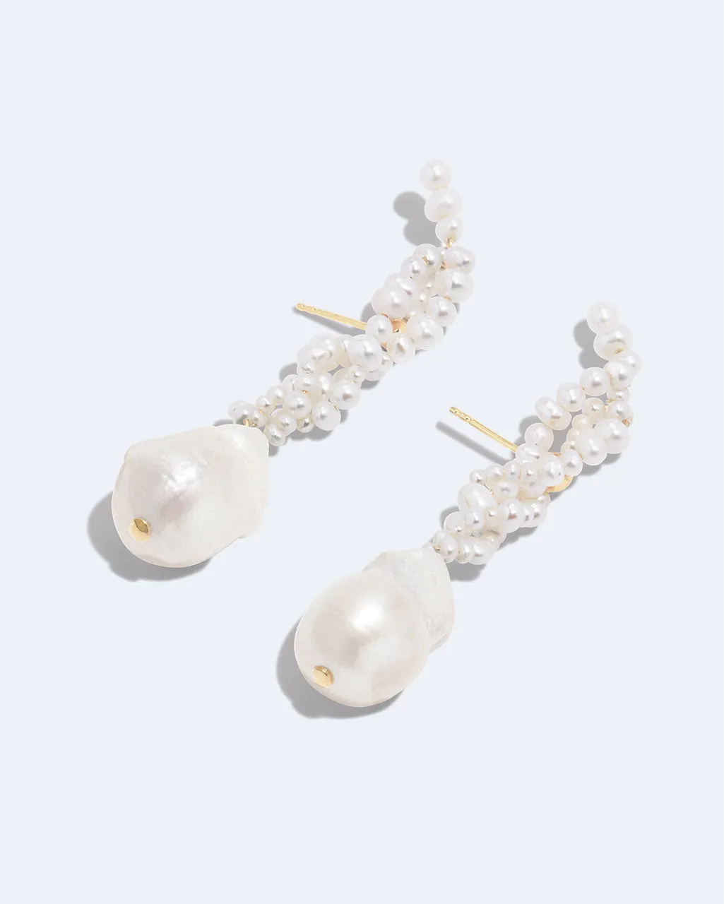 Completedworks Gotcha boucles ear climber perle vermeil