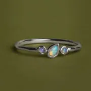 Astrid & Miyu Molten Opal Cluster bague or blanc opale