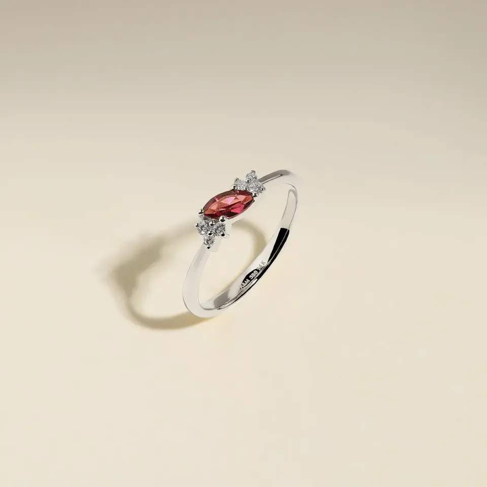 Astrid & Miyu Milestone January Garnet bague or blanc grenat