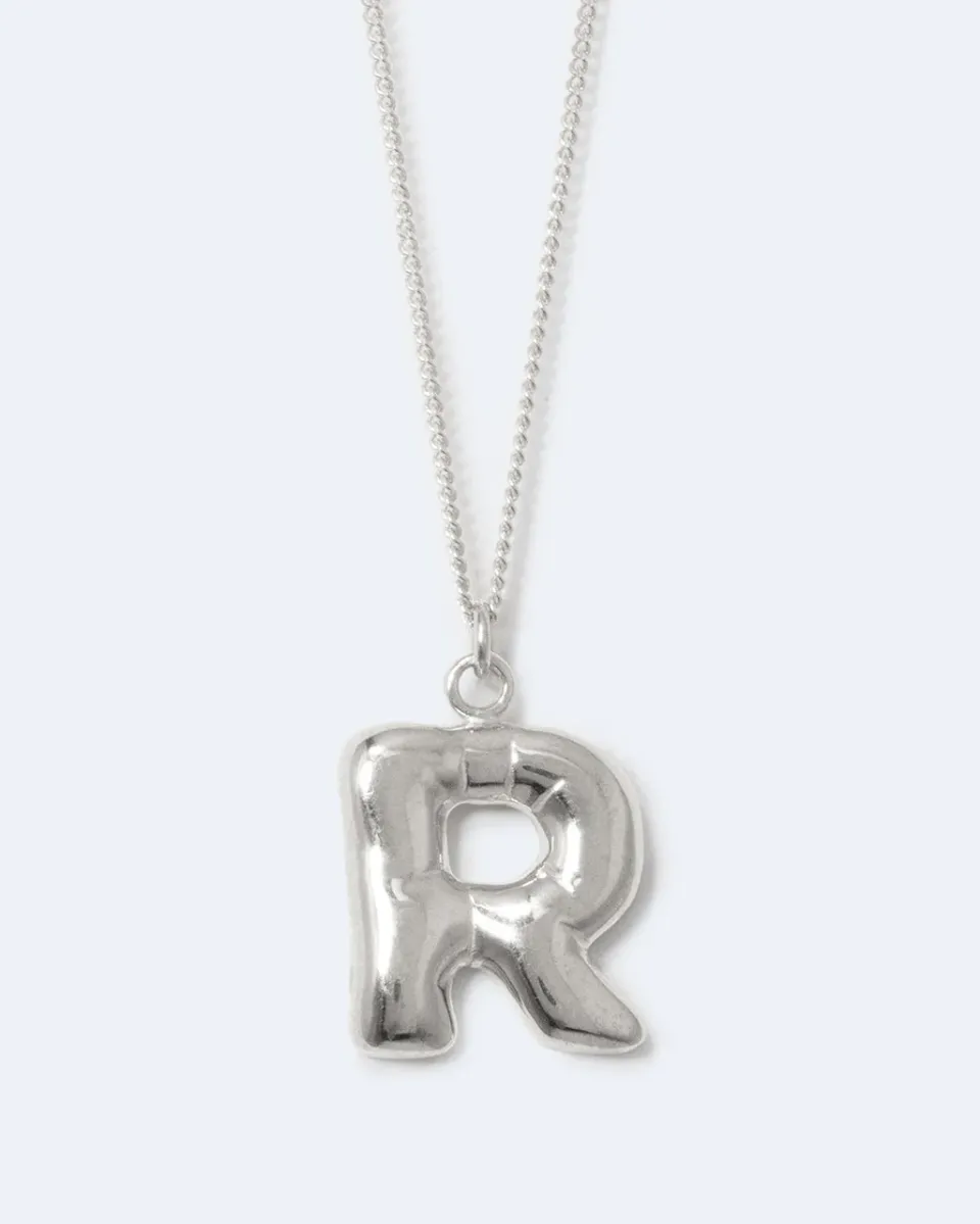 Completedworks Classicworks R collier alphabet argent