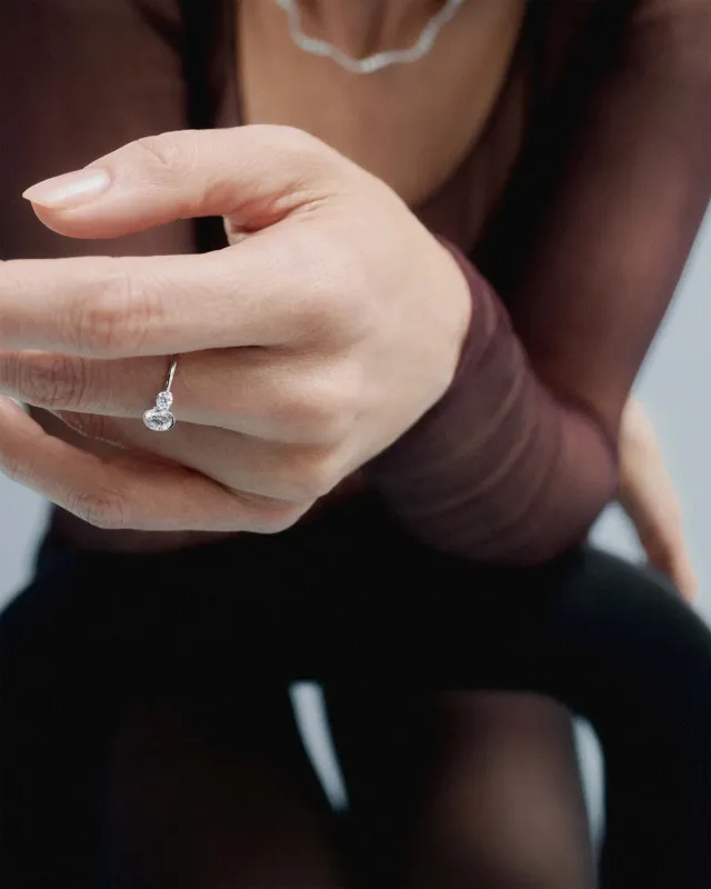 PDPAOLA Eve bague diamants or blanc 18 carats pavage fin