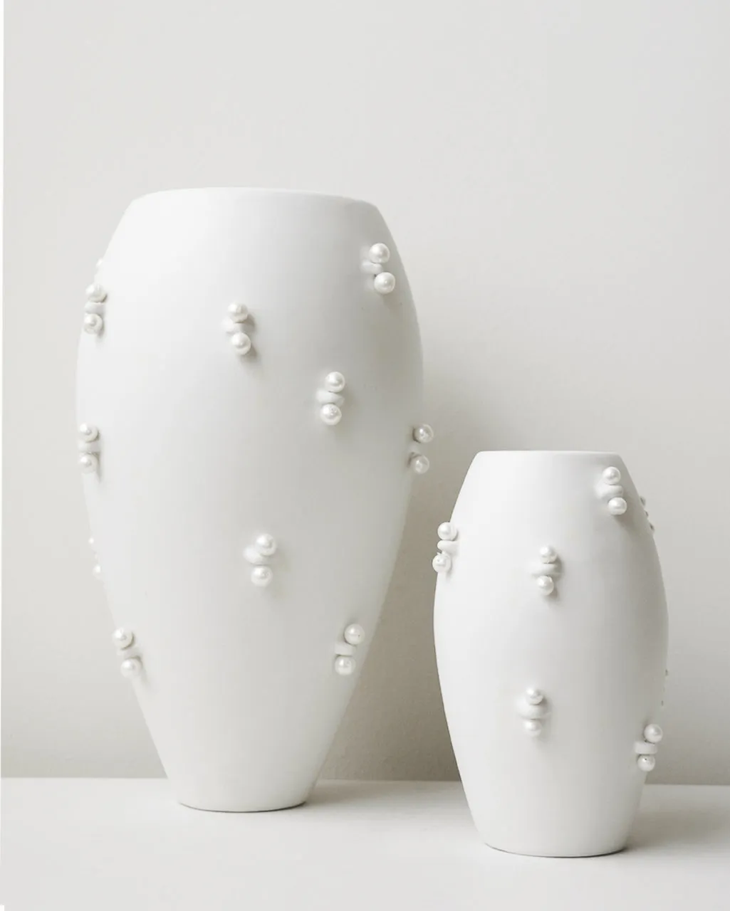 Completedworks Pinched petit vase blanc perle