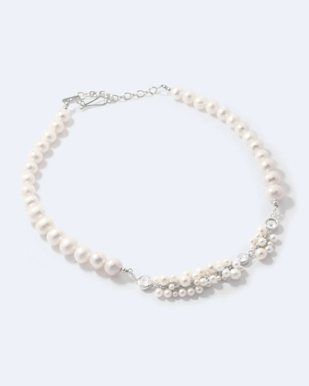 Completedworks The Alchemy of Time collier perles argent