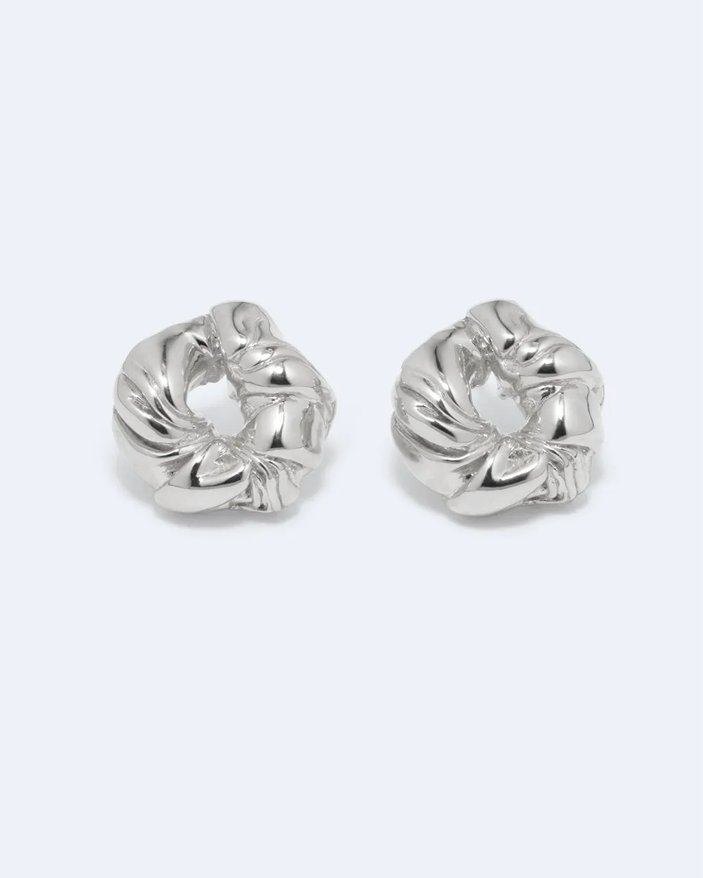 Completedworks Things Find Their Place When They Fall Apart boucles argent