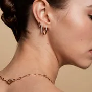 Astrid & Miyu Pavé Knot créoles or nœud pavé