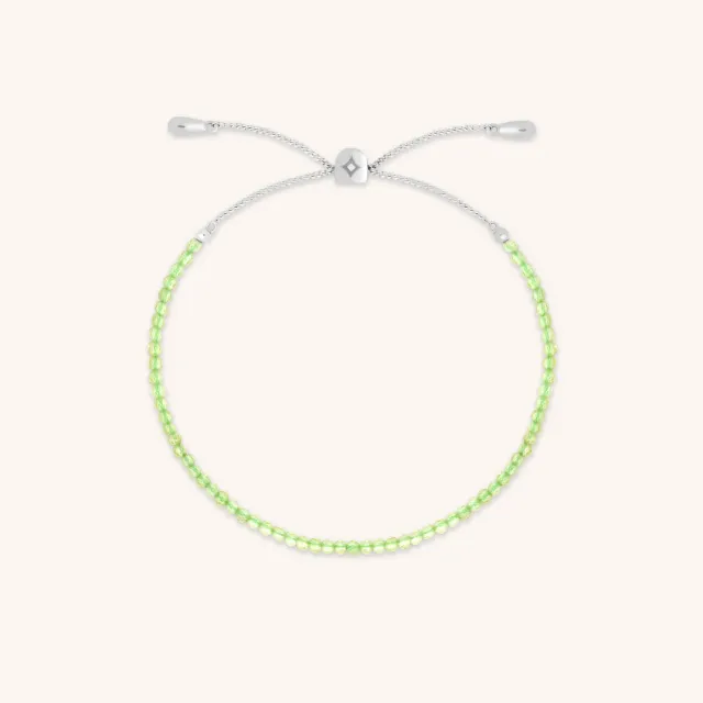 Astrid & Miyu Peridot August bracelet perles or blanc