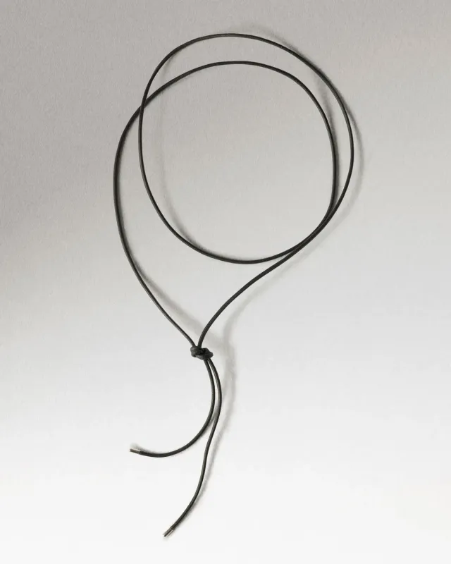 PDPAOLA Dana collier nœud cuir 95 cm argent