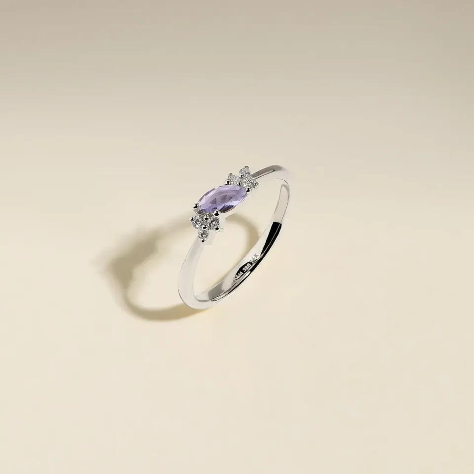 Astrid & Miyu Tanzanite December bague or blanc tanzanite