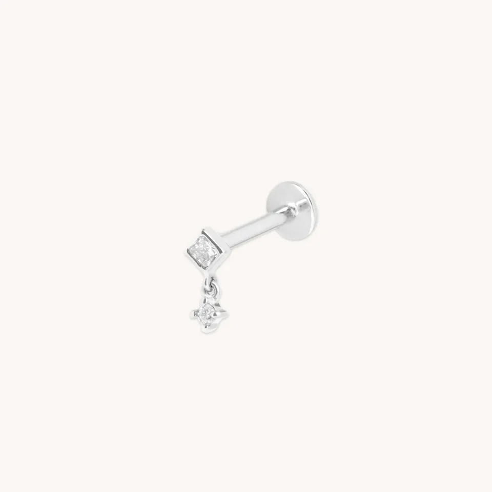 Astrid & Miyu Diamond Bezel Charm piercing or blanc massif