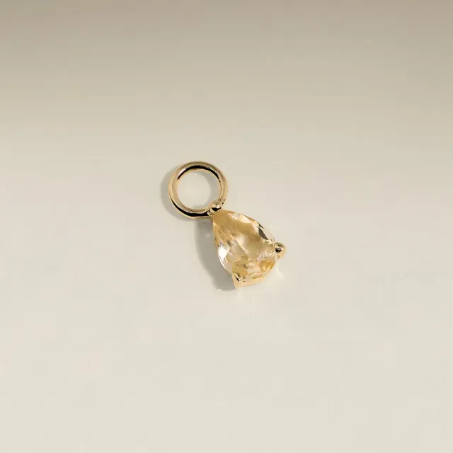 Astrid & Miyu Citrine November charm or jaune citrine