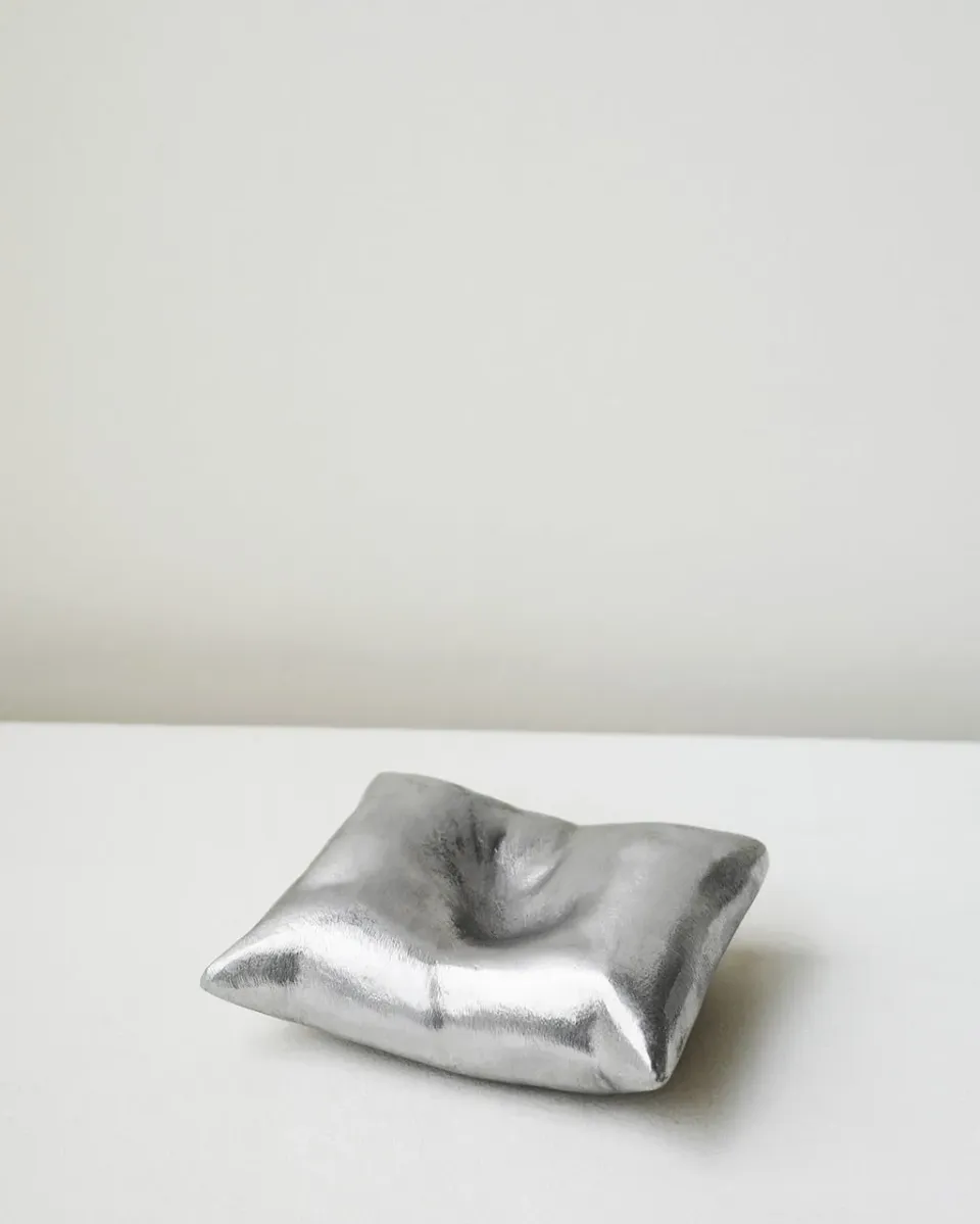 Completedworks Bumped vide-poche aluminium argent