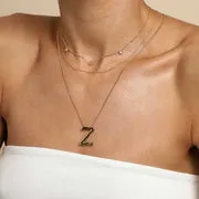Astrid & Miyu Z Initial Bold Pendant collier doré Z